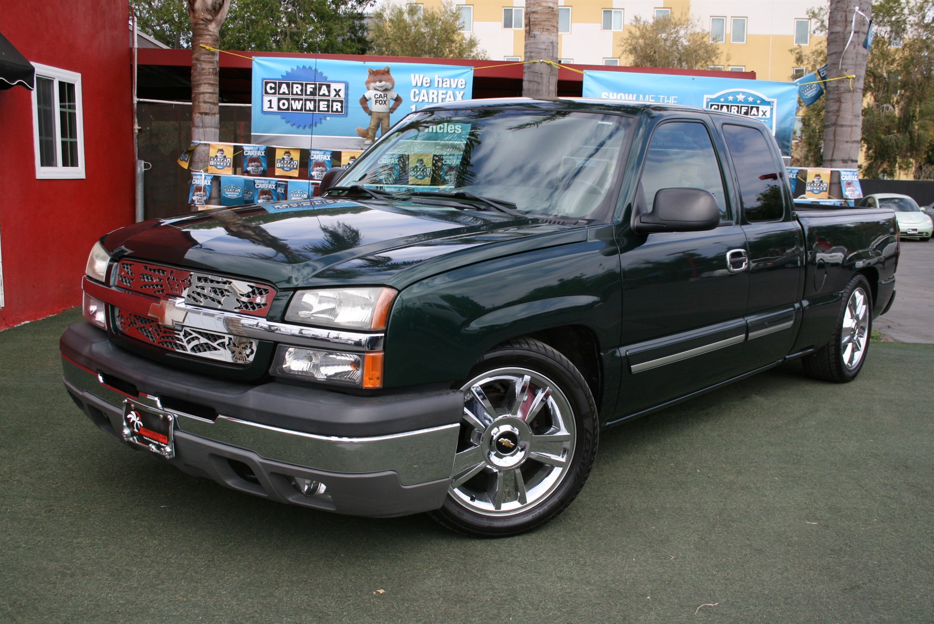 2004 Chevy Silverado LS- w/only 83k low miles! Dropped and a lot of extras!