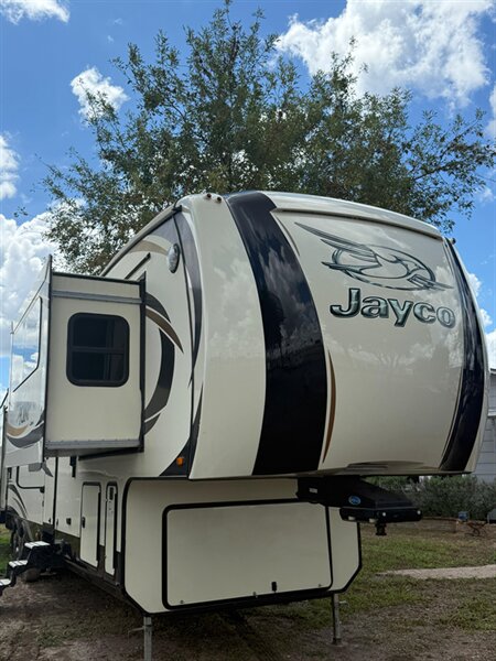 2015 Keystone OUTBACK 316RL  