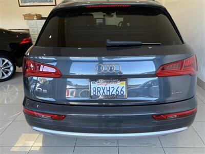 2020 Audi Q5 quattro Premium 45 T   - Photo 5 - Santa Cruz, CA 95062