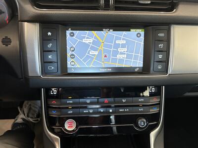2018 Jaguar XF 25t Premium   - Photo 10 - Santa Cruz, CA 95062