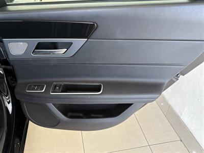 2018 Jaguar XF 25t Premium   - Photo 20 - Santa Cruz, CA 95062