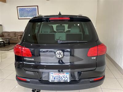 2017 Volkswagen Tiguan 2.0T Wolfsburg Editi   - Photo 5 - Santa Cruz, CA 95062