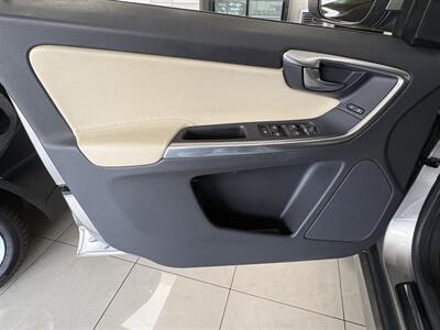 2016 Volvo XC60 T5 Drive-E Platinum   - Photo 26 - Santa Cruz, CA 95062