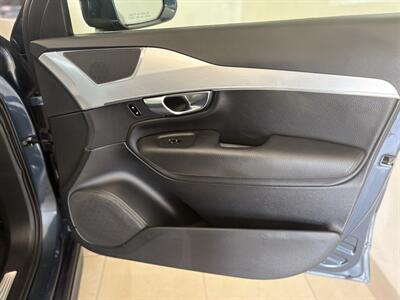 2018 Volvo XC90 T5 Momentum 7-Passen - Photo 18 - Santa Cruz, CA 95062