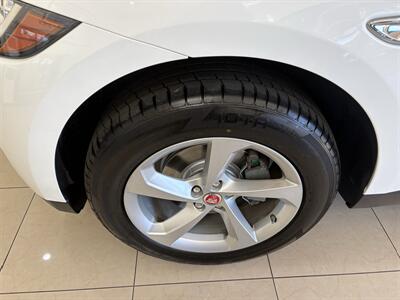 2019 Jaguar F-PACE 25t Premium   - Photo 6 - Santa Cruz, CA 95062