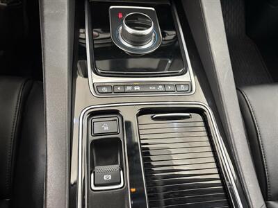 2019 Jaguar F-PACE 25t Premium   - Photo 14 - Santa Cruz, CA 95062