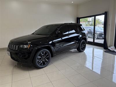 2019 Jeep Grand Cherokee Altitude   - Photo 1 - Santa Cruz, CA 95062
