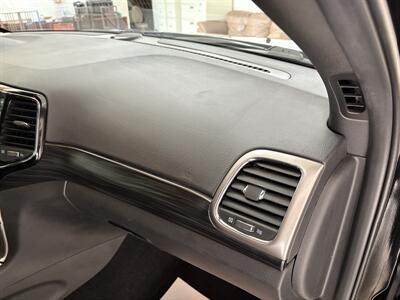 2019 Jeep Grand Cherokee Altitude   - Photo 27 - Santa Cruz, CA 95062