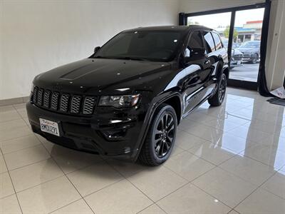 2019 Jeep Grand Cherokee Altitude   - Photo 2 - Santa Cruz, CA 95062