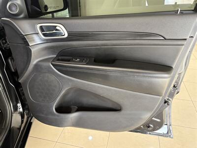 2019 Jeep Grand Cherokee Altitude   - Photo 26 - Santa Cruz, CA 95062