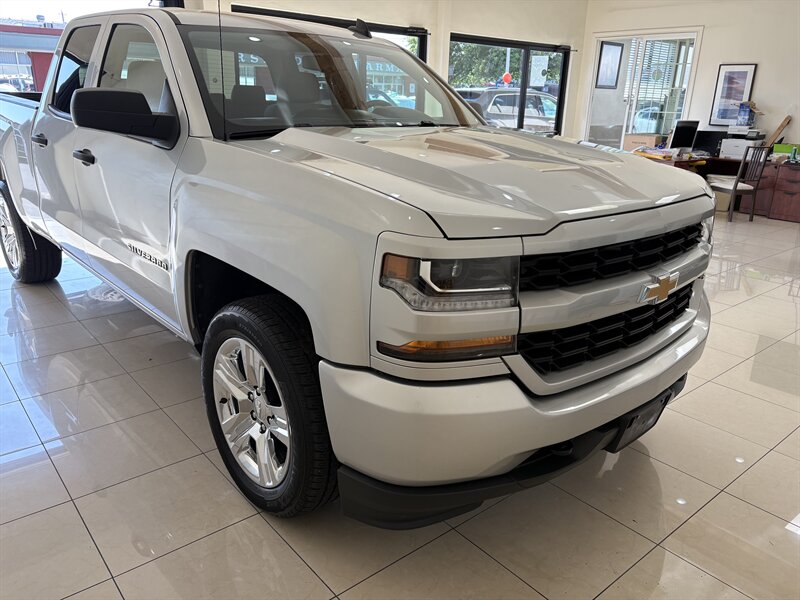 2019 Chevrolet Silverado 1500 LD Double Custom   - Photo 1 - Santa Cruz, CA 95062