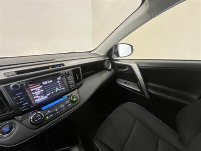2018 Toyota RAV4 XLE   - Photo 17 - Santa Cruz, CA 95062