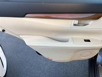 2014 Lexus ES - Photo 20 - Santa Cruz, CA 95062