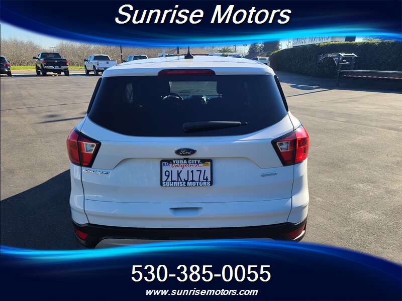 2019 Ford Escape SE - Photo 6 - Yuba City, CA 95991