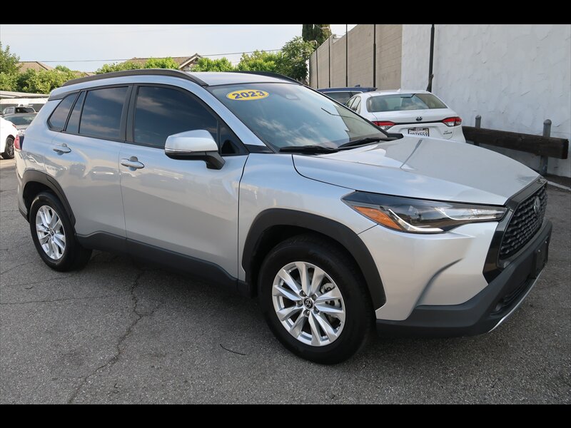 2023 Toyota Corolla Cross LE