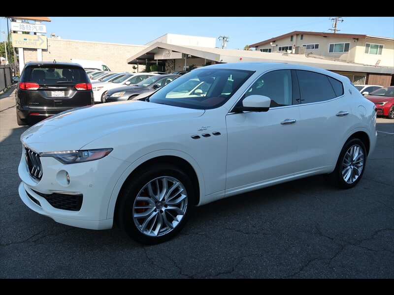 2022 Maserati Levante GT  