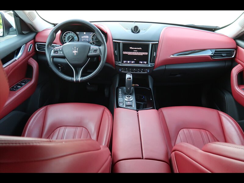2022 Maserati Levante GT  