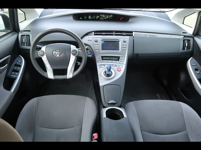 2012 Toyota Prius Plug-in Hybrid  