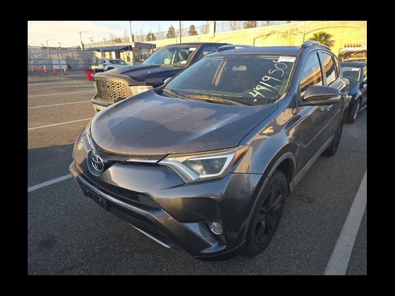 2016 Toyota RAV4 XLE  