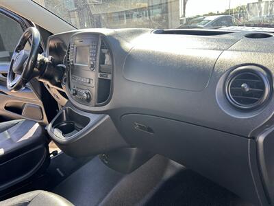2020 Mercedes-Benz Metris Passenger - Photo 13 - Stanton, CA 90680