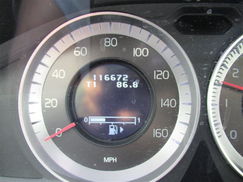 2012 Volvo XC70 T6   - Photo 23 - Sherman Oaks, CA 91423