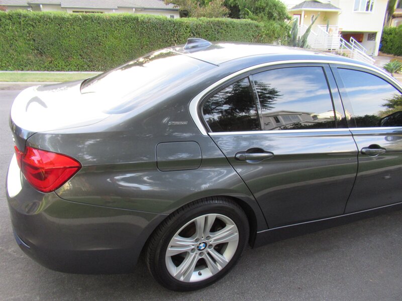 2018 BMW 3 Series 330e iPerformance   - Photo 38 - Sherman Oaks, CA 91423