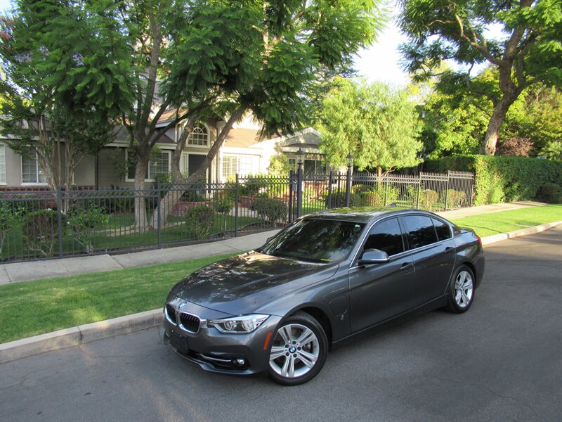 2018 BMW 3 Series 330e iPerformance   - Photo 3 - Sherman Oaks, CA 91423