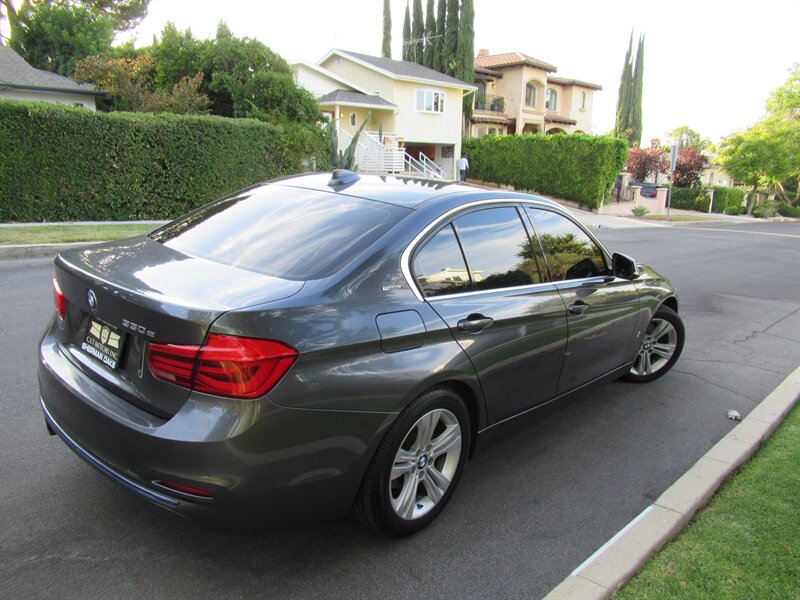 2018 BMW 3 Series 330e iPerformance   - Photo 7 - Sherman Oaks, CA 91423