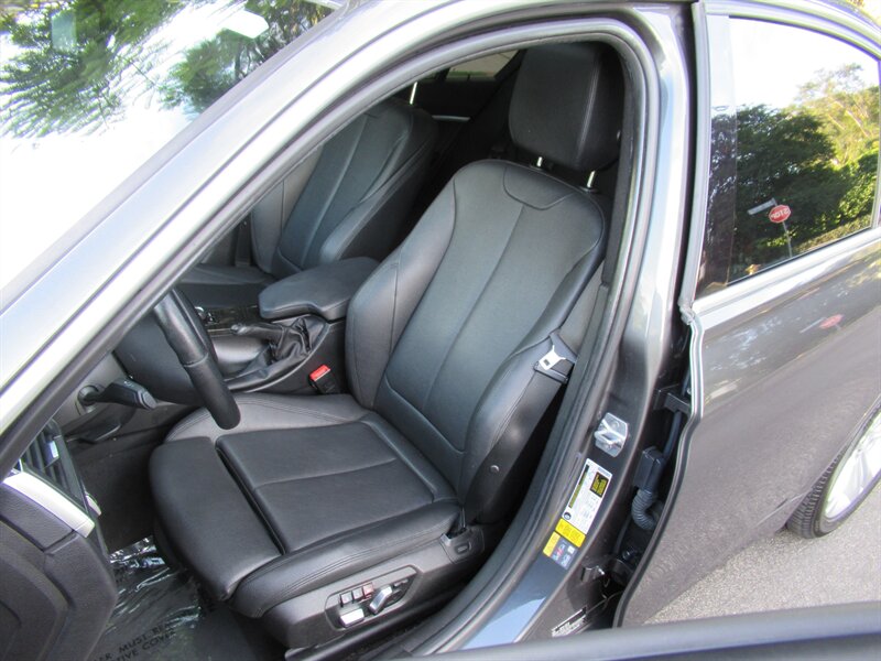 2018 BMW 3 Series 330e iPerformance   - Photo 18 - Sherman Oaks, CA 91423