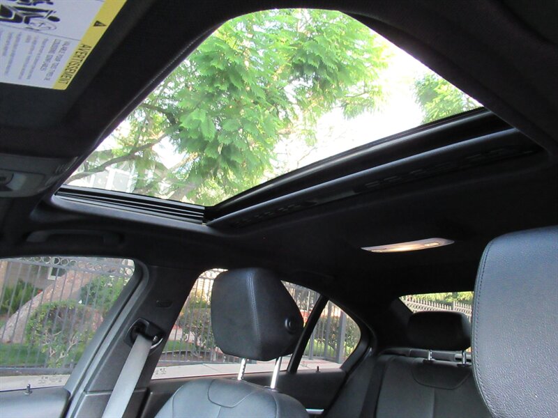 2018 BMW 3 Series 330e iPerformance   - Photo 21 - Sherman Oaks, CA 91423