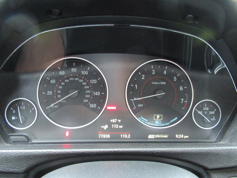 2018 BMW 3 Series 330e iPerformance   - Photo 24 - Sherman Oaks, CA 91423