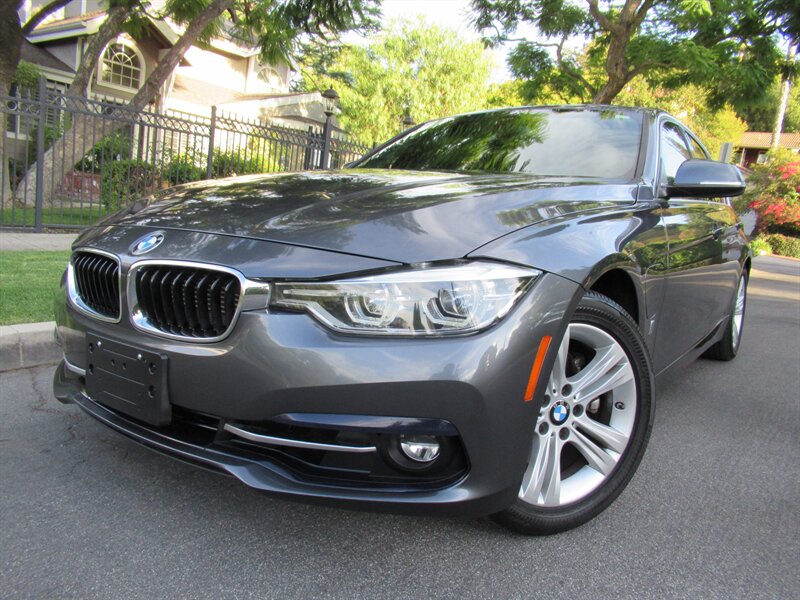 2018 BMW 3 Series 330e iPerformance   - Photo 12 - Sherman Oaks, CA 91423