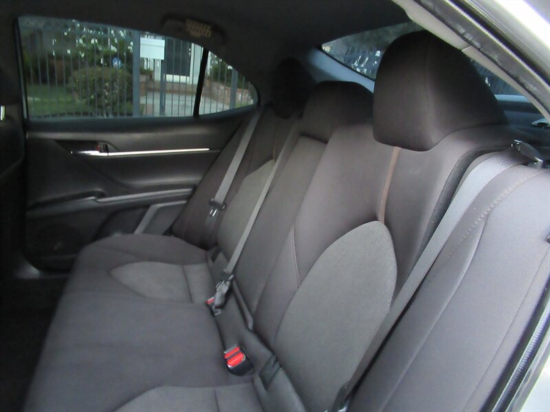 2019 Toyota Camry LE   - Photo 27 - Sherman Oaks, CA 91423
