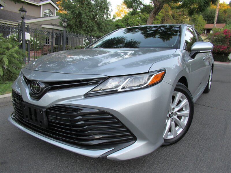 2019 Toyota Camry LE   - Photo 12 - Sherman Oaks, CA 91423