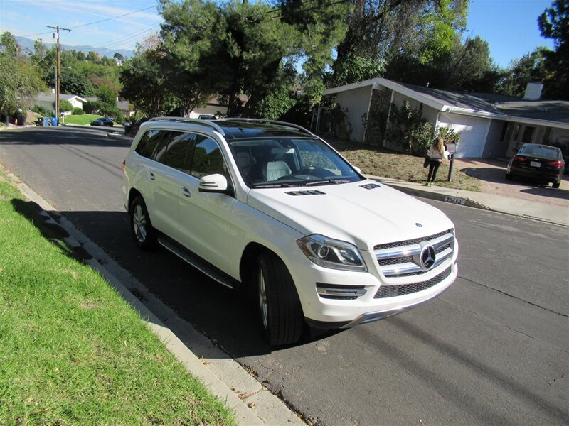 2014 Mercedes-Benz GL 450 4MATIC   - Photo 2 - Sherman Oaks, CA 91423