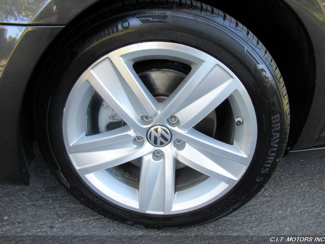 2013 Volkswagen CC Sport PZEV   - Photo 12 - Sherman Oaks, CA 91423