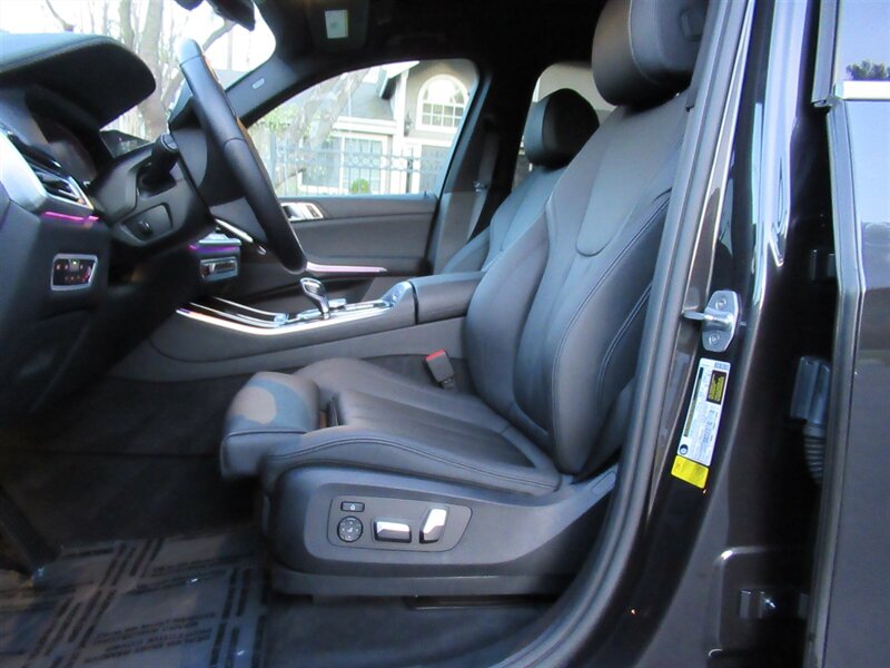 2020 BMW X5 sDrive40i   - Photo 14 - Sherman Oaks, CA 91423