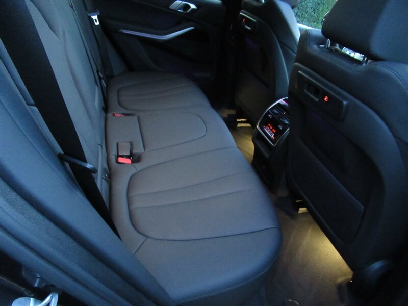 2020 BMW X5 sDrive40i   - Photo 33 - Sherman Oaks, CA 91423