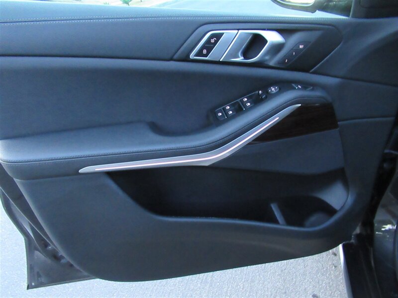 2020 BMW X5 sDrive40i   - Photo 13 - Sherman Oaks, CA 91423