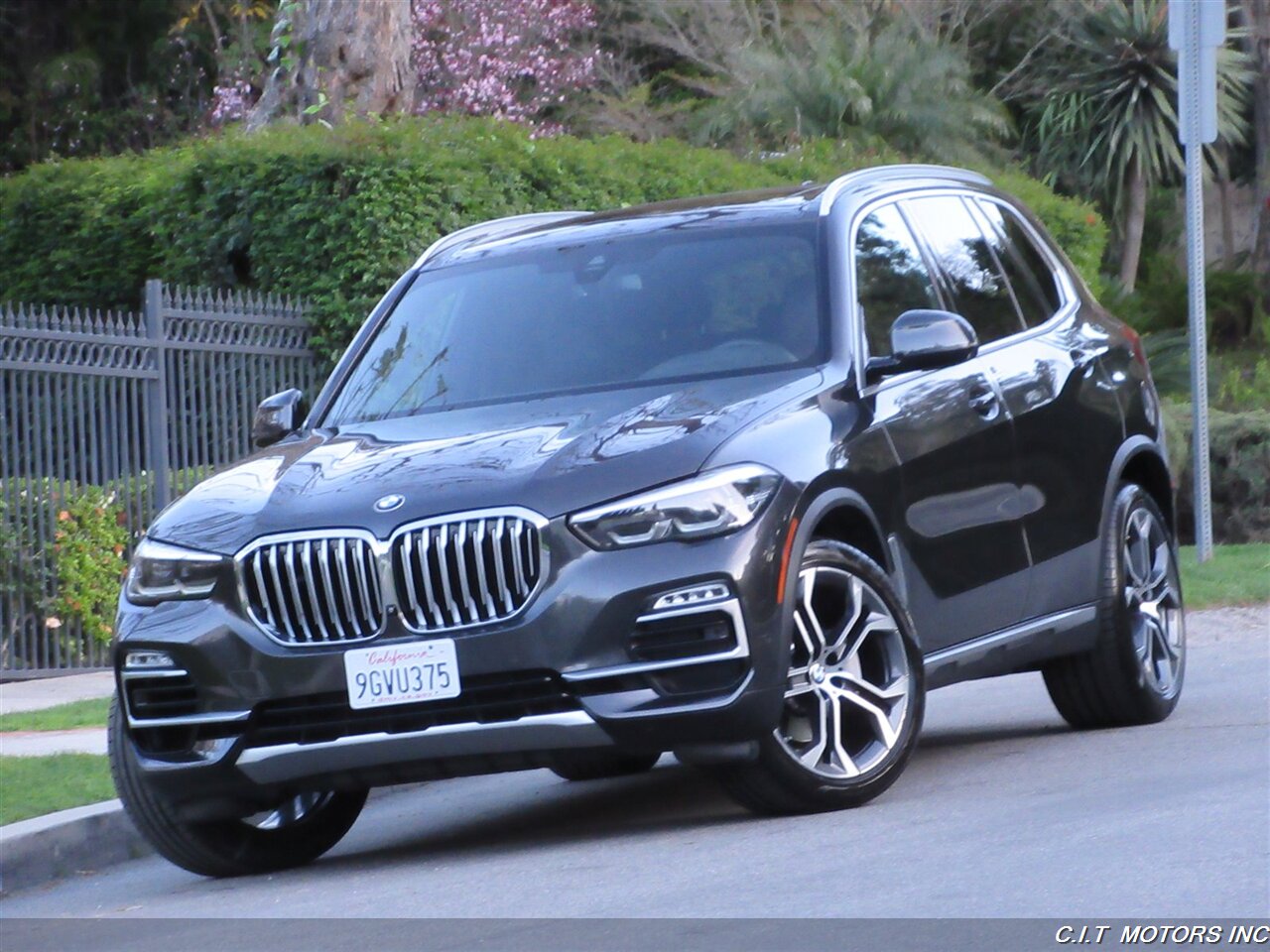 2020 BMW X5 sDrive40i   - Photo 1 - Sherman Oaks, CA 91423