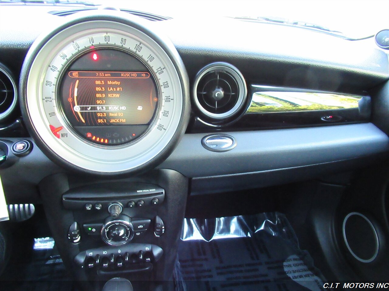 2012 MINI Cooper S   - Photo 18 - Sherman Oaks, CA 91423