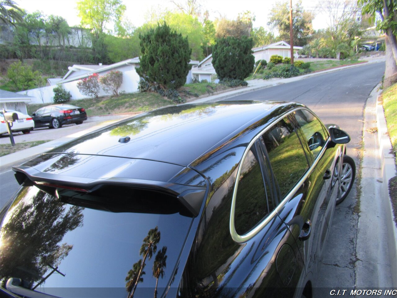 2014 Porsche Cayenne S Hybrid   - Photo 41 - Sherman Oaks, CA 91423