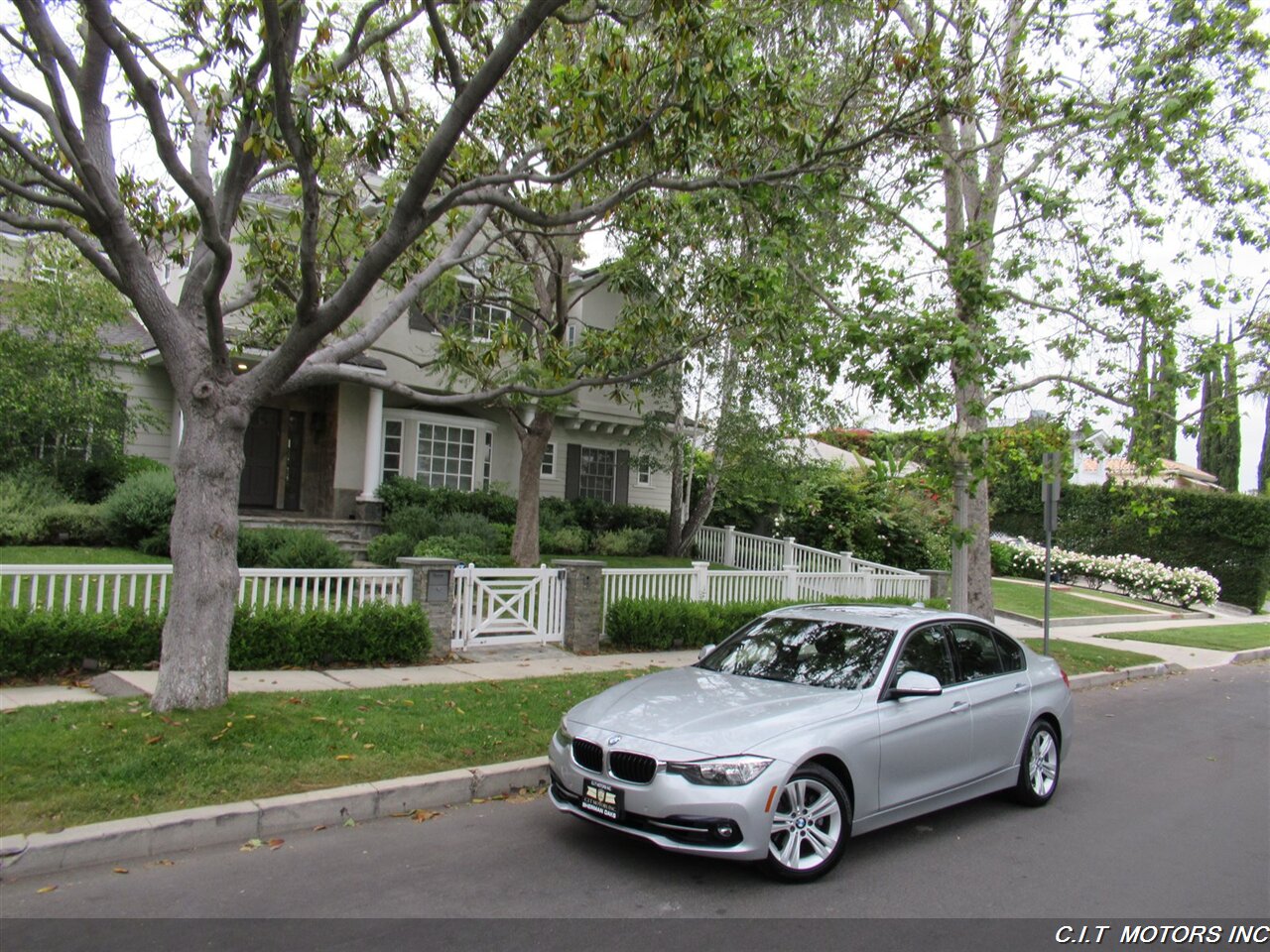 2016 BMW 328i   - Photo 2 - Sherman Oaks, CA 91423