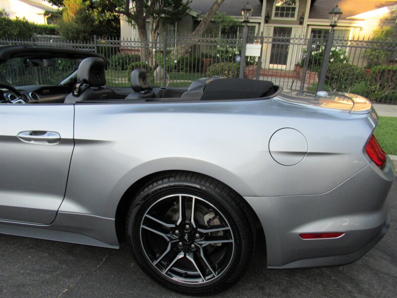 2022 Ford Mustang EcoBoost Premium   - Photo 31 - Sherman Oaks, CA 91423