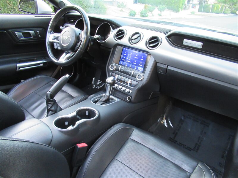 2022 Ford Mustang EcoBoost Premium   - Photo 26 - Sherman Oaks, CA 91423