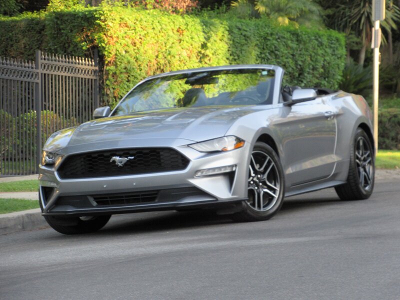 2022 Ford Mustang EcoBoost Premium   - Photo 4 - Sherman Oaks, CA 91423