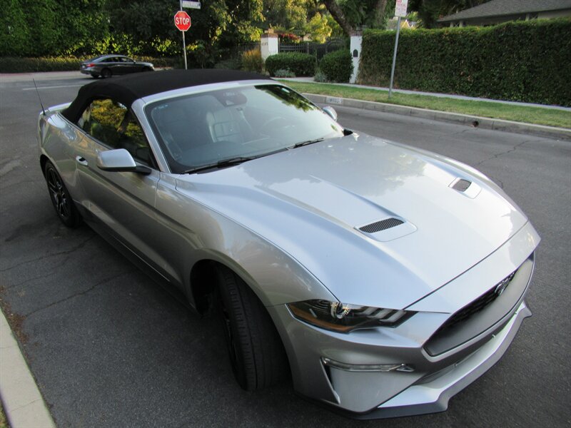 2022 Ford Mustang EcoBoost Premium   - Photo 42 - Sherman Oaks, CA 91423
