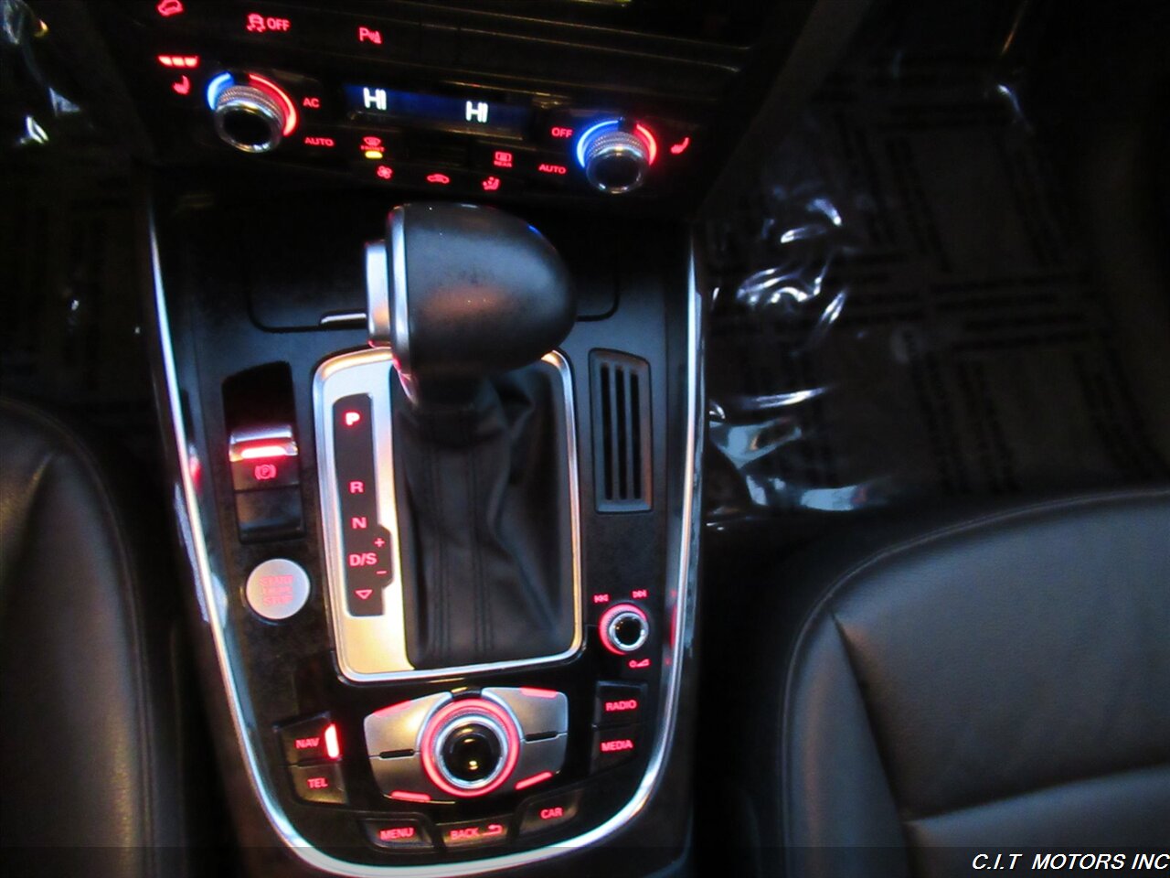 2014 Audi Q5 2.0T quattro Premium plus   - Photo 32 - Sherman Oaks, CA 91423