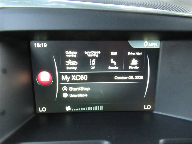 2016 Volvo XC60 T6 Drive-E Platinum   - Photo 17 - Sherman Oaks, CA 91423