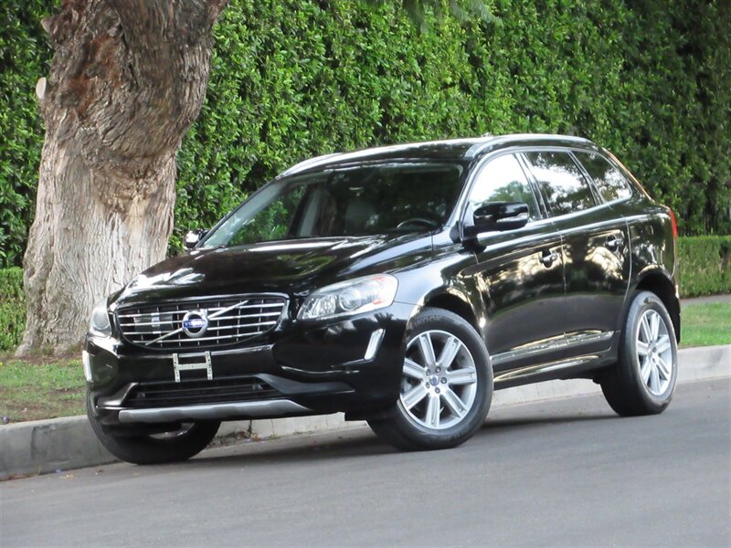 2016 Volvo XC60 T6 Drive-E Platinum  